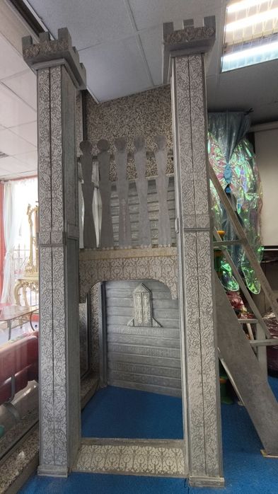 Дървен замък за двор и градина