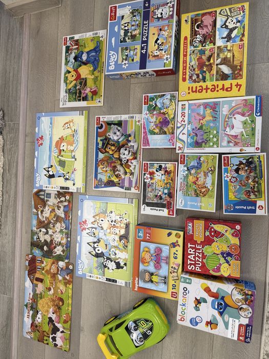 Lot puzzle si cateva jucarii