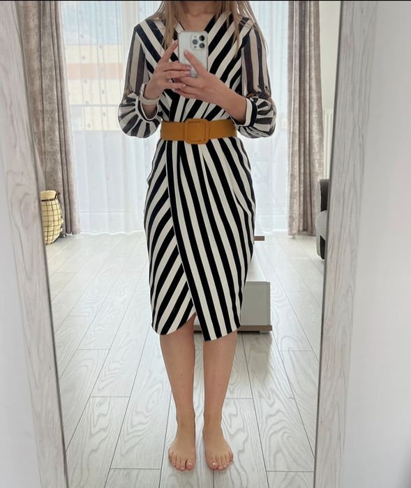 Rochie eleganta mărimea S