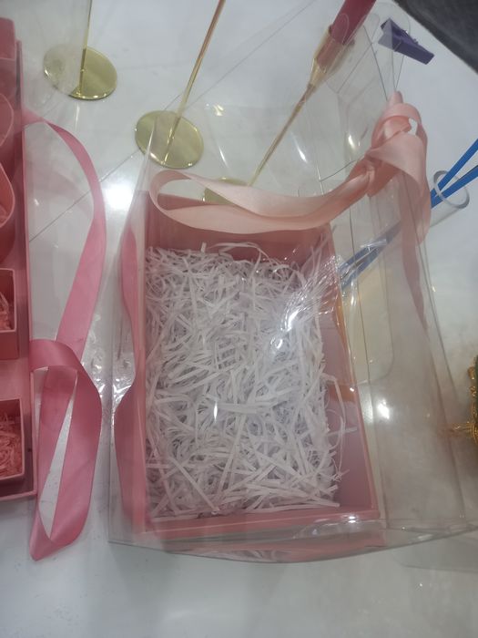 Продам коробки клубника