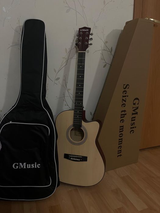 Акустически гитара