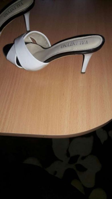 Продам жнские туфли.