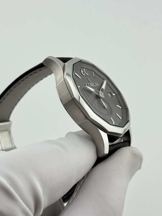 Наручные часы Corum Admirals Cup Legend