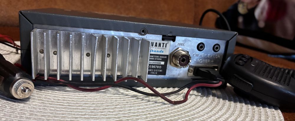 Statie Radio Avanti Grande AM-FM-SSB-CW-PA Turbo Digital Echo 45W