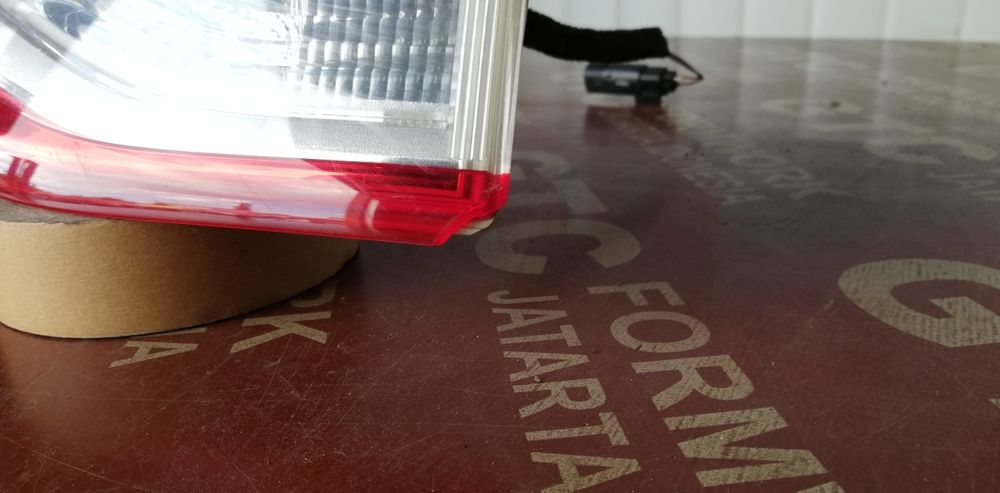 Ляв и десен стоп Ford Kuga 2 (2012-2019)