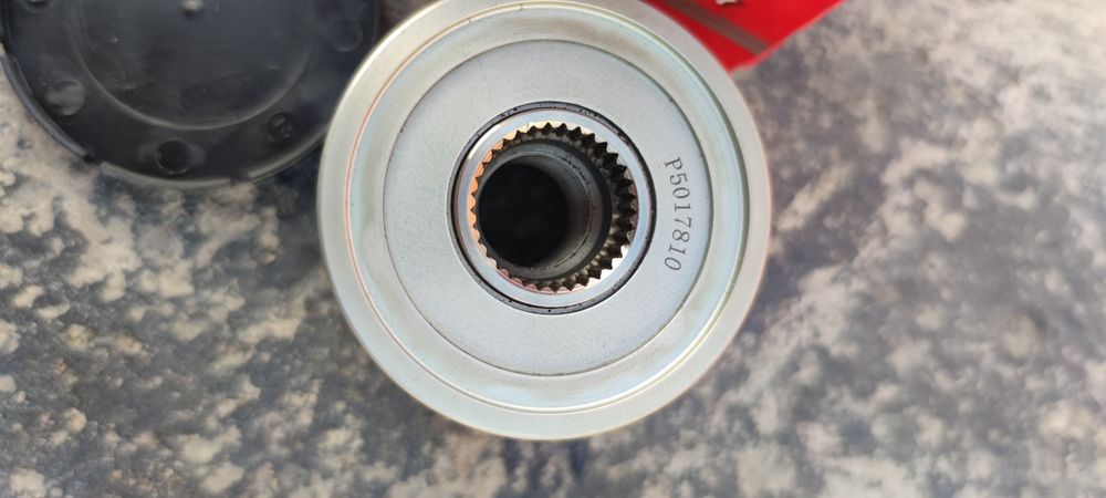 Продам шкиф генератора на Citroen C3 Picasso