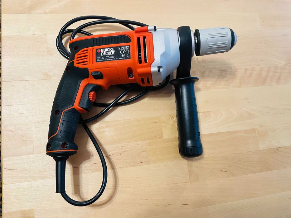 Masina de gaurit Black & Decker KR705, noua, nefolosita.
