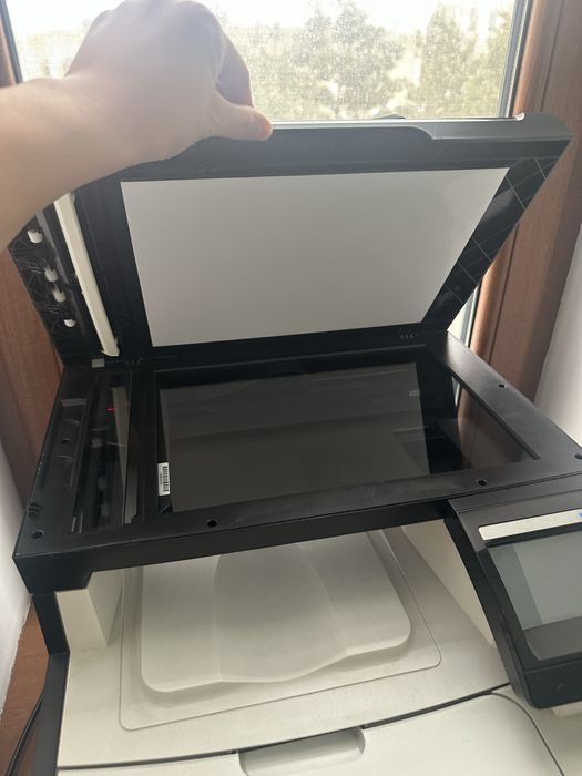 Принтер HP LaserJet Pro CM1415FNW