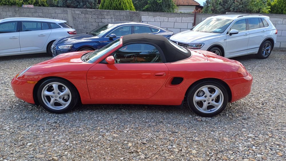Porsche Boxster 2.5i Cabrio 19500 €  Accept Variante 
Hardtop
Climatr