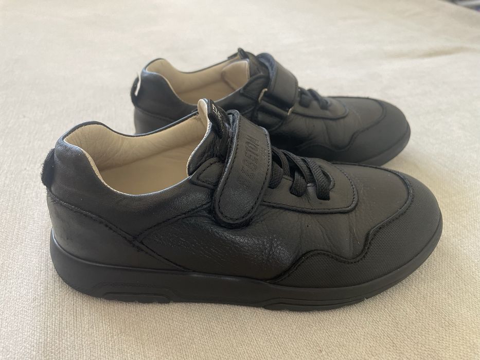 Продаю обувь для мальчика