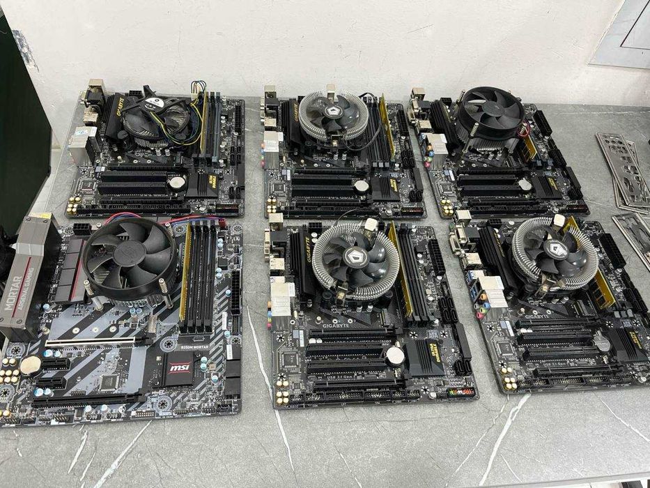 Комплекты B250 Gigabyte / Core i3  / DDR4 8Gb - 8 Штук