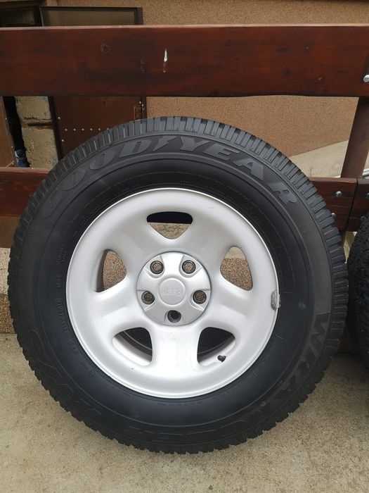 Roti, Jante, Jeep Cherokee 215 75 R15 Anvelope Goodyear noi