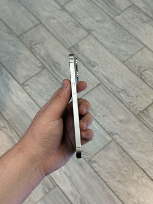 iPhone 15 Pro Max - в идеальном состояние