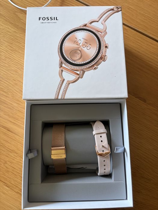 Умен Часовник Smartwatch Fossil Gen 4 Q Venture