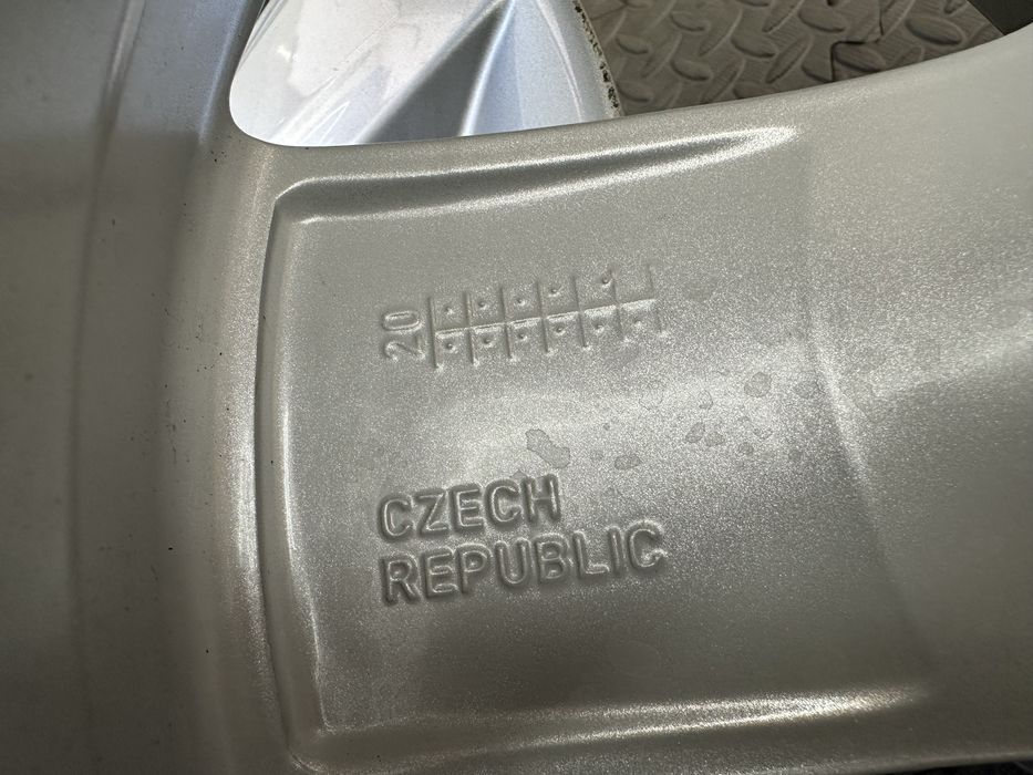 17-цола 5х112 - VW - Golf-Touran-Jetta-Caddy-Eos-Sharan