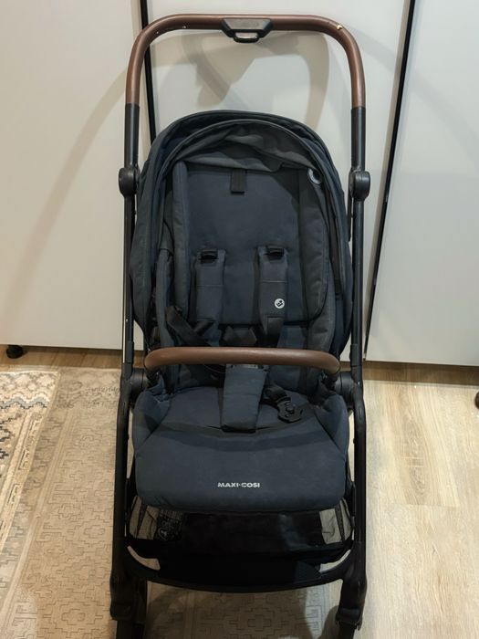 Коляска Maxi Cosi