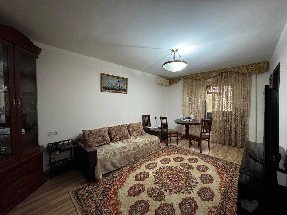 СРОЧНО Продается 2в3-ком Квартира, Чиланзар-5, Катартал, Спорттовары