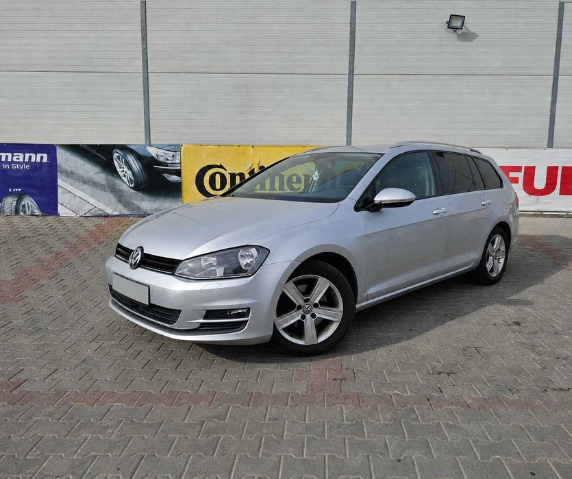 Volkswagen Golf 7 Variant Automat | Panoramic | Masaj | Navi | Cârlig