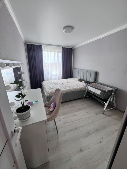 Продам двух комнатную квартиру