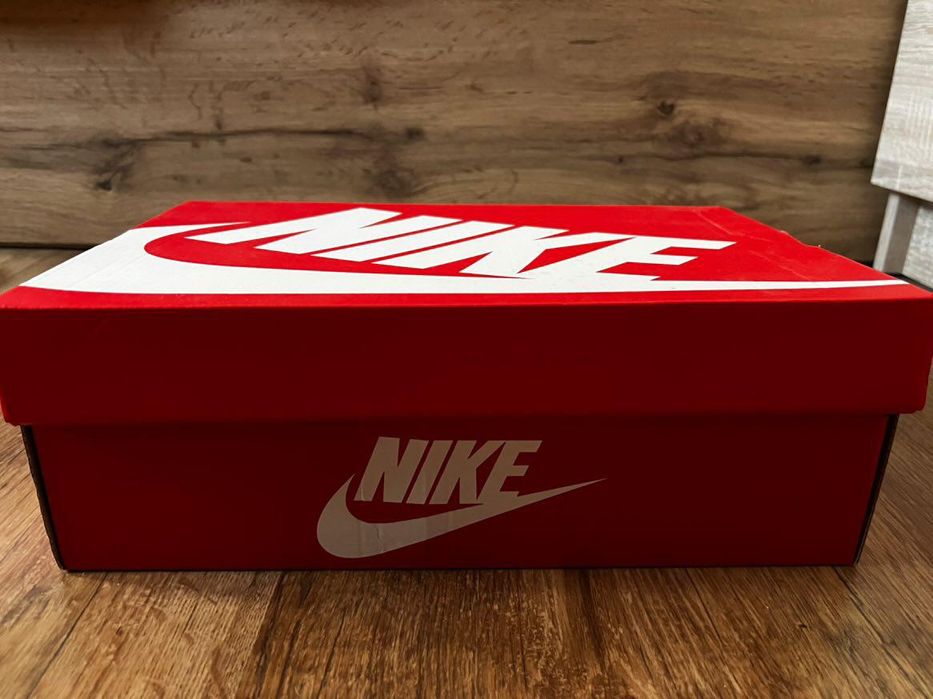 Дамски обувки Nike Сourt Vision Alta