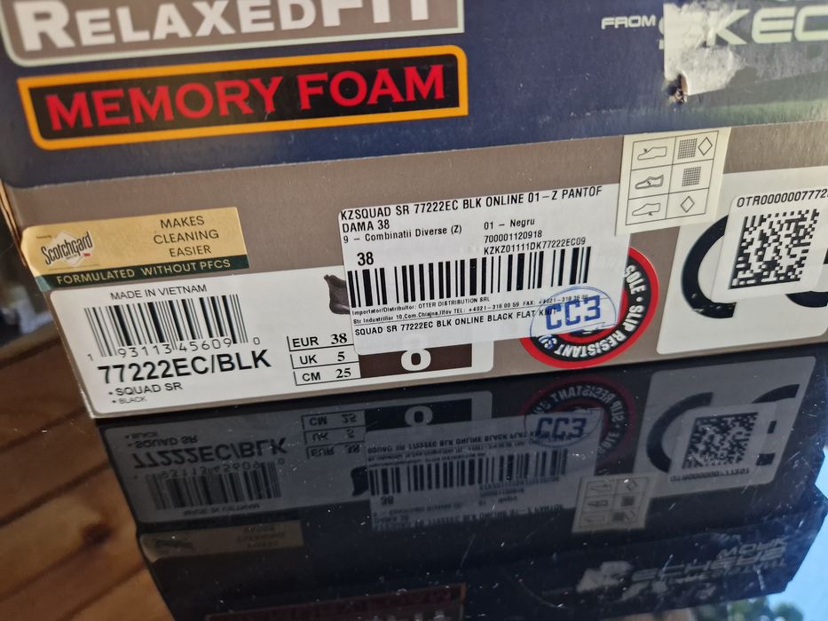 Adidasi dama Skechers