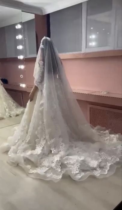 Свадебное платье