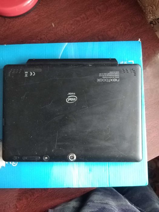 Ноутбук-планшет сенсорный Nextbook Flexx10