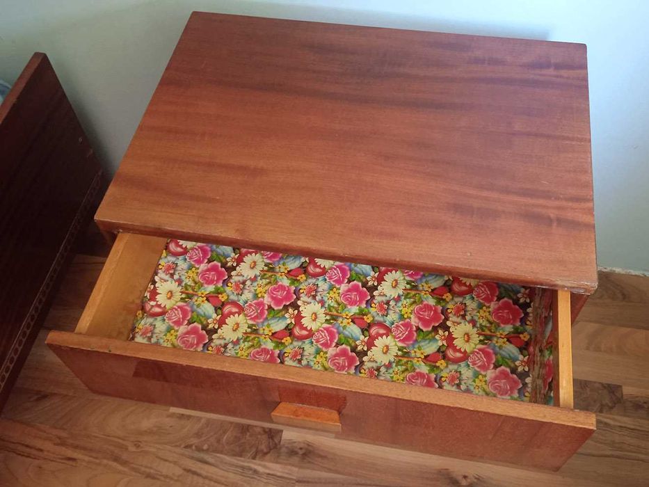 comoda, noptiera si cuier capitonat