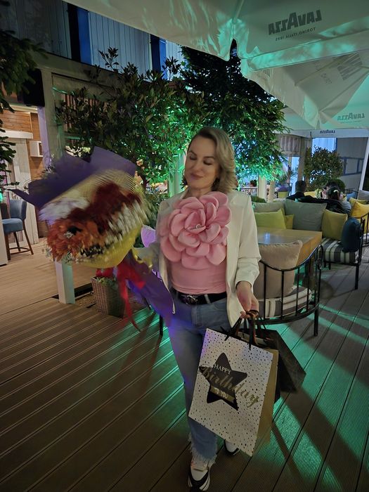 Розов топ много стилен