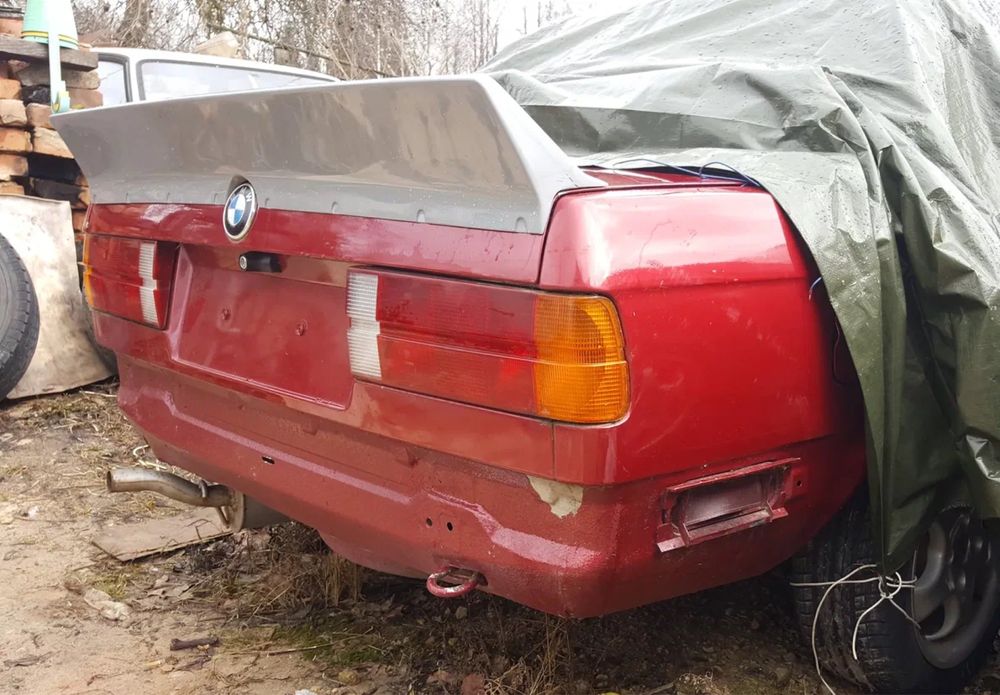 Спойлер для БМВ Е30 Дактеил BMW E30 Ducktail