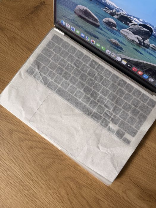 Apple MacBook Air 13.6" M2 – 16GB RAM / 512GB SSD