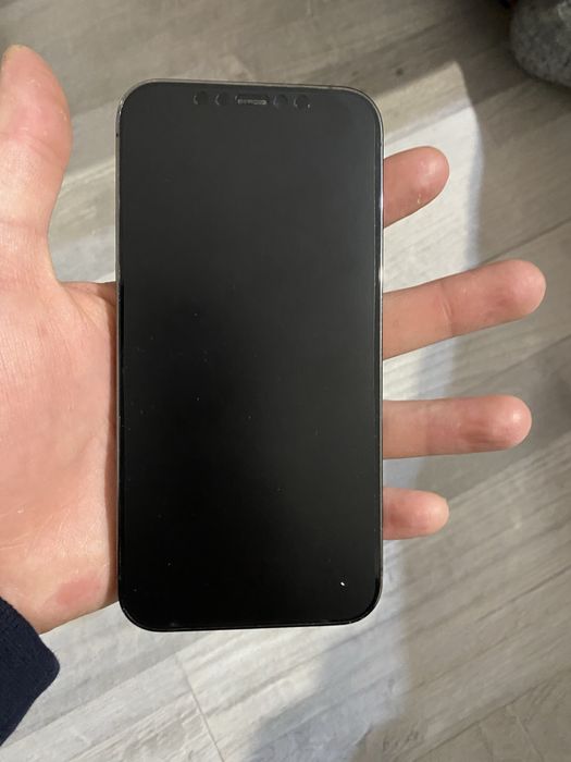 Продам Айфон 12 pro