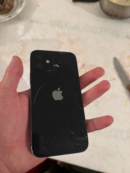 Айфон 12 64гб срочно