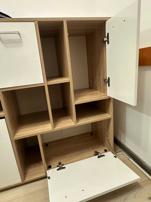 Скрин – дъб сонома / бял гланц