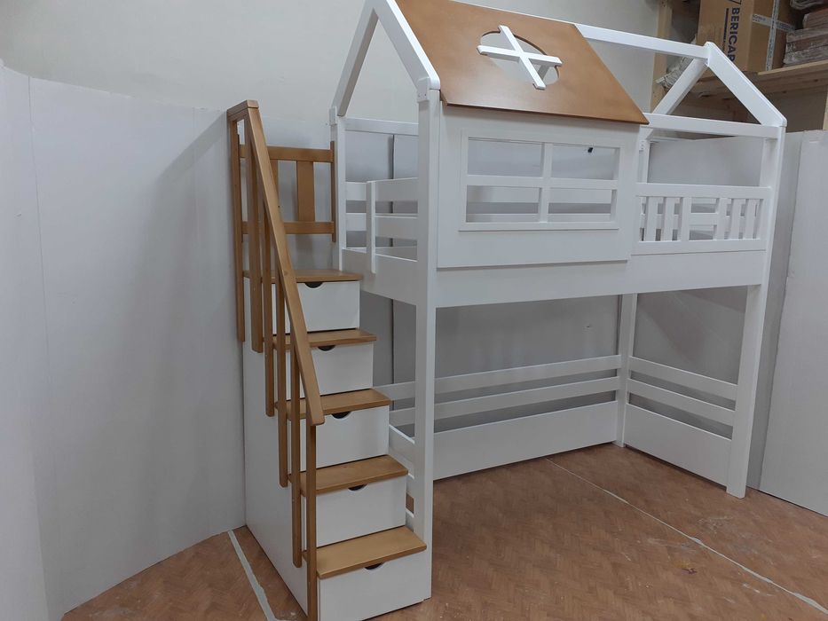 Pat etajat cu spatiu de joaca sau birou.cod 1007