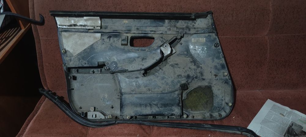 Дверные карты Subaru