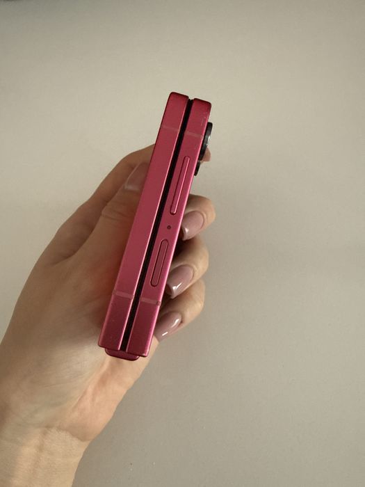 Samsung Galaxy Z Flip7