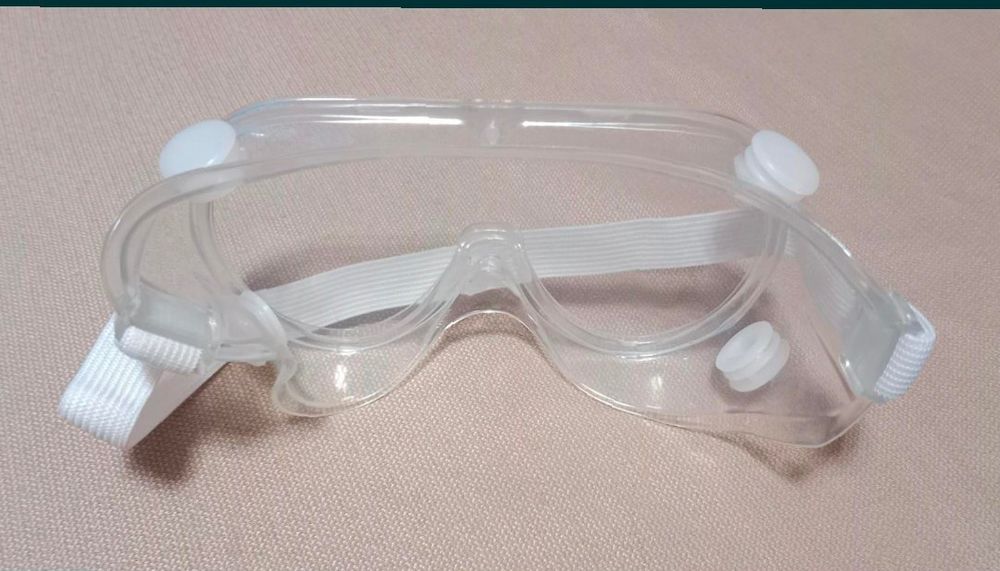 Продам очки защитные.