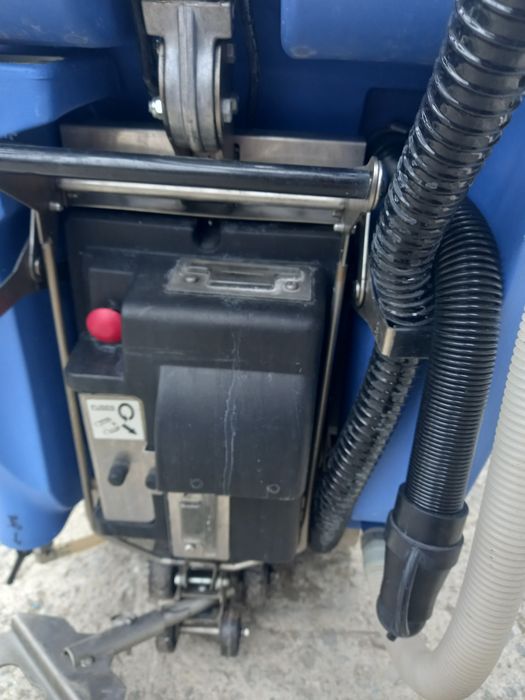 Подопочистваща машина Numatic 4бр.