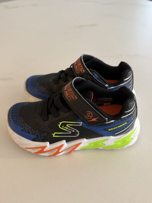 Светещи маратонки Sketchers