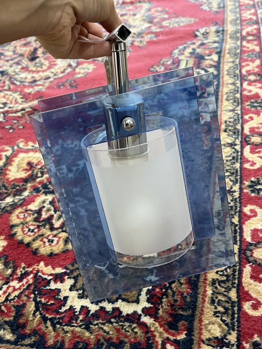 Продам 2 люстры/плафоны