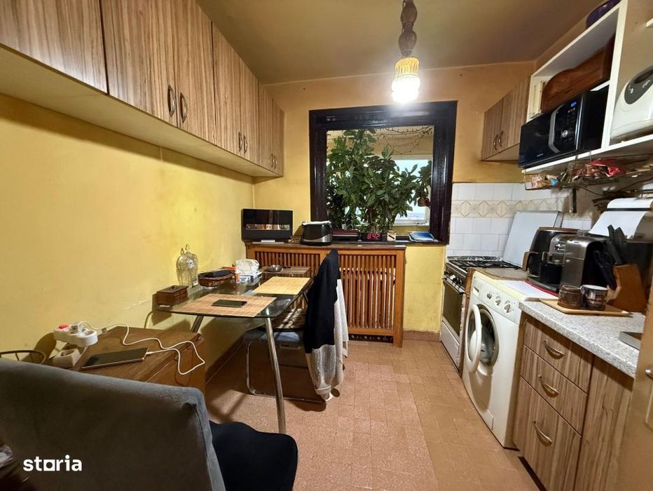 Apartament cu 3 camere, 68 mp, decomandat - Olimpia-Stadion
