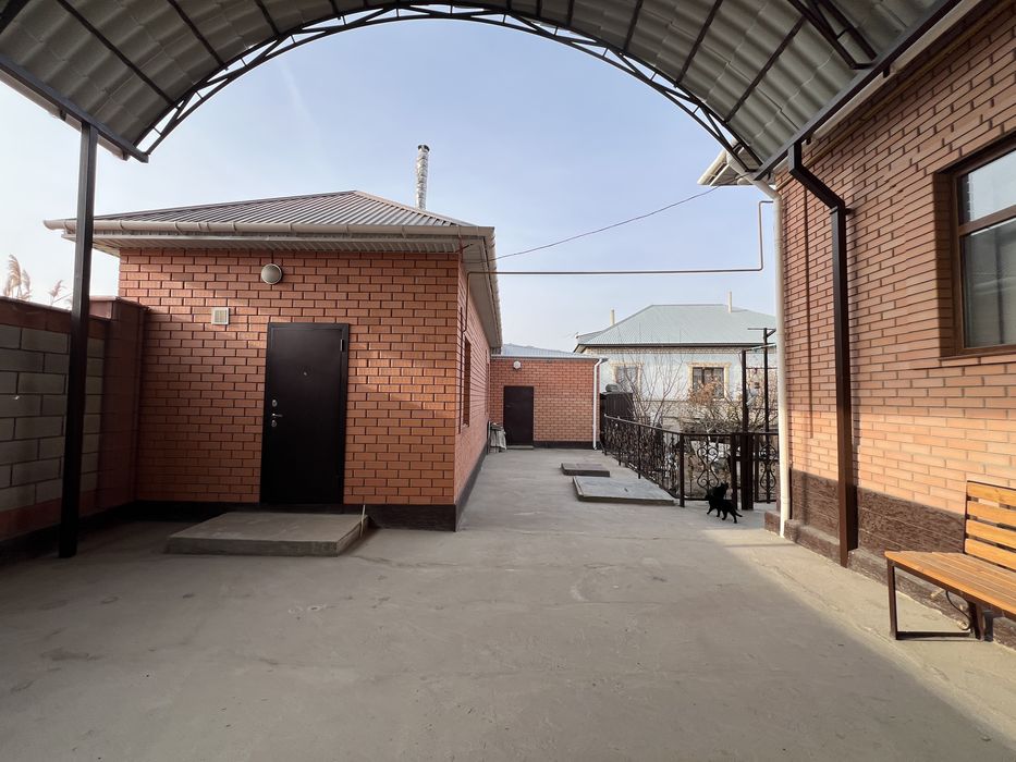 6 бөлмелі үлкен жер үй сатылады