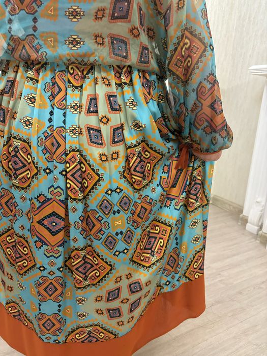 Продаю платье элегантное Турция