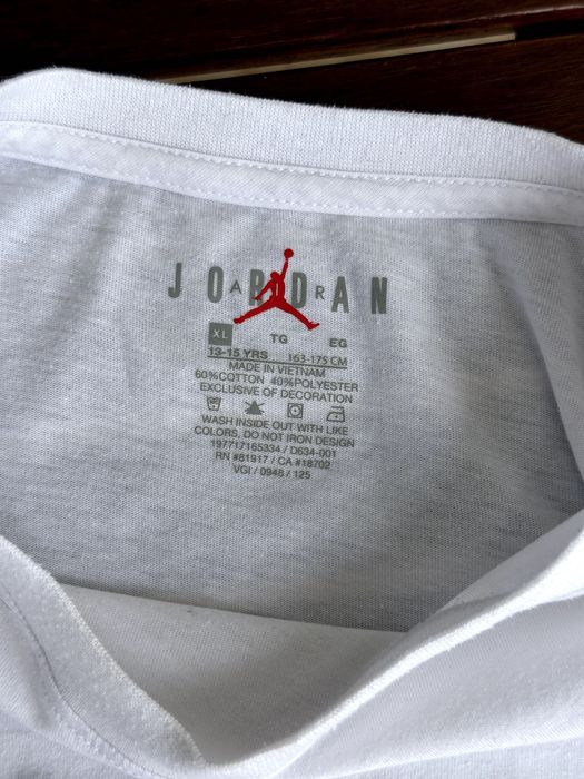 Мъжка тениска Air Jordan (Nike) - размер S, Отлично състояние