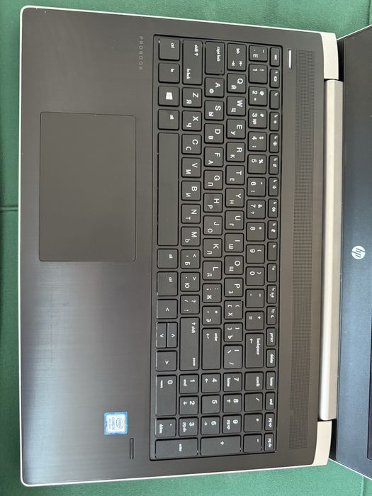 Ноутбук HP i5 8th gen