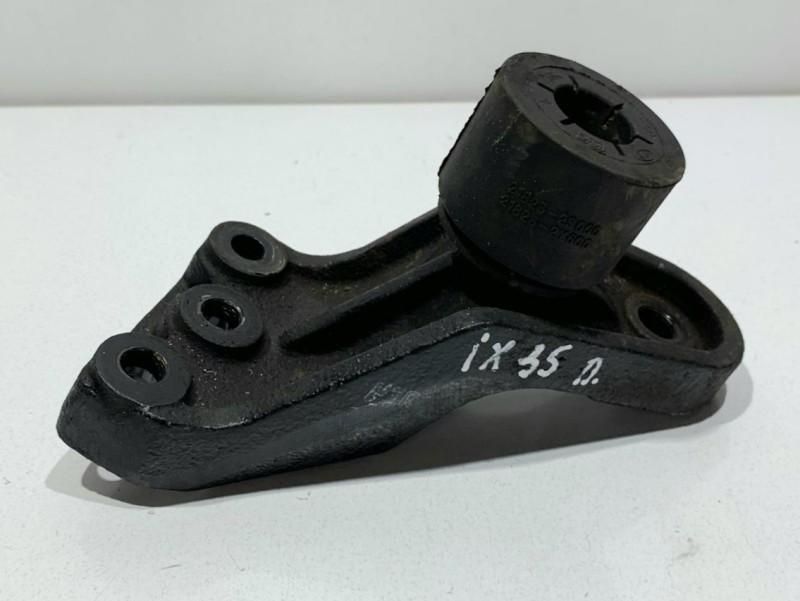 Suport motor dreapta Hyundai ix35 21823-2S000 1.7 crdi D4FD