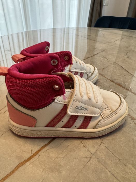Ghete Adidas 24