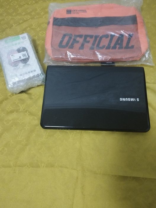 Assalom alekum Neetbok Sotiladi Original Samsung