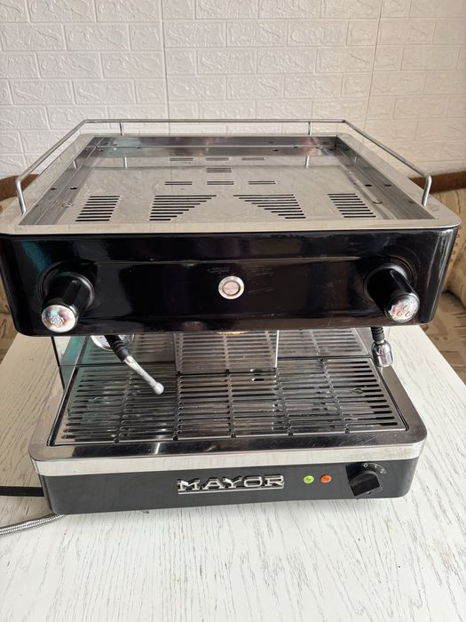 Професионална кафемашина MAYOR P 1Gr